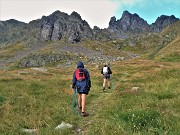 37 Dal Lago di Ponteranica superiore saliamo al Monte Ponteranica centrale